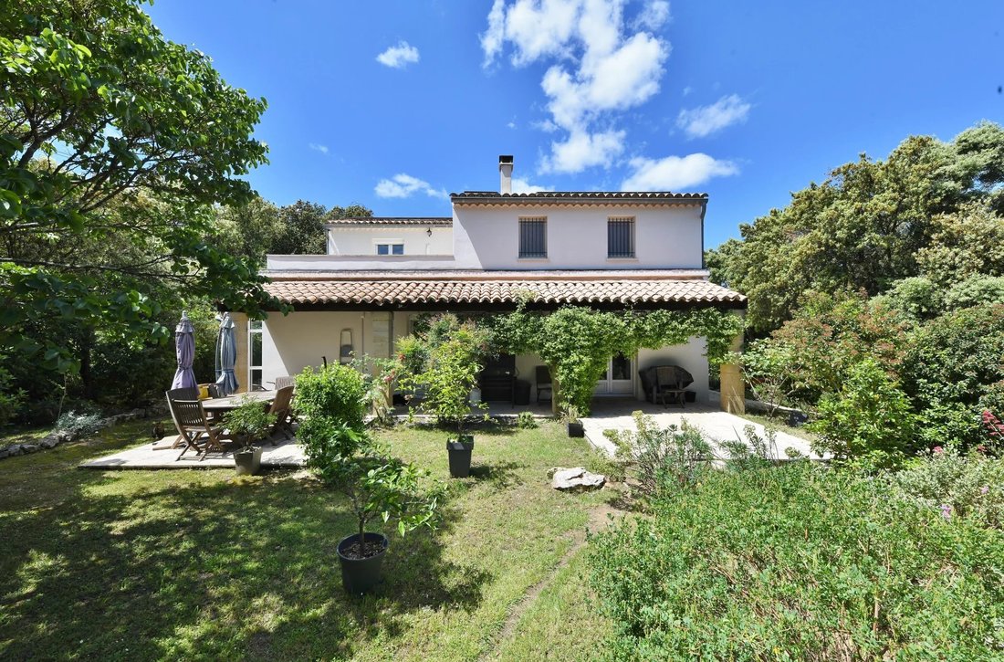 Villa in Uzès, Occitania, France 1 - 18034399