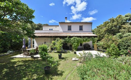 Villa in Uzès, Occitania, France 1