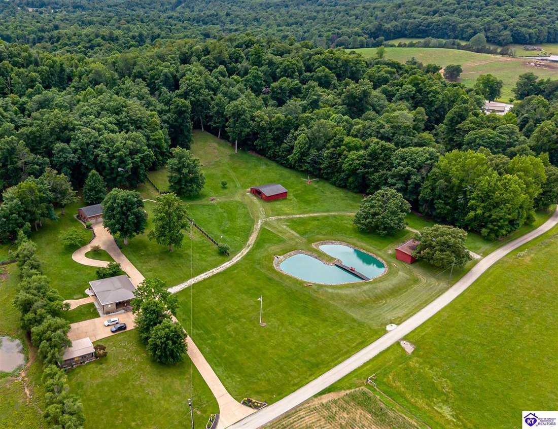 Farm Ranch in Coxs Creek, Kentucky, United States 2 - 18034752