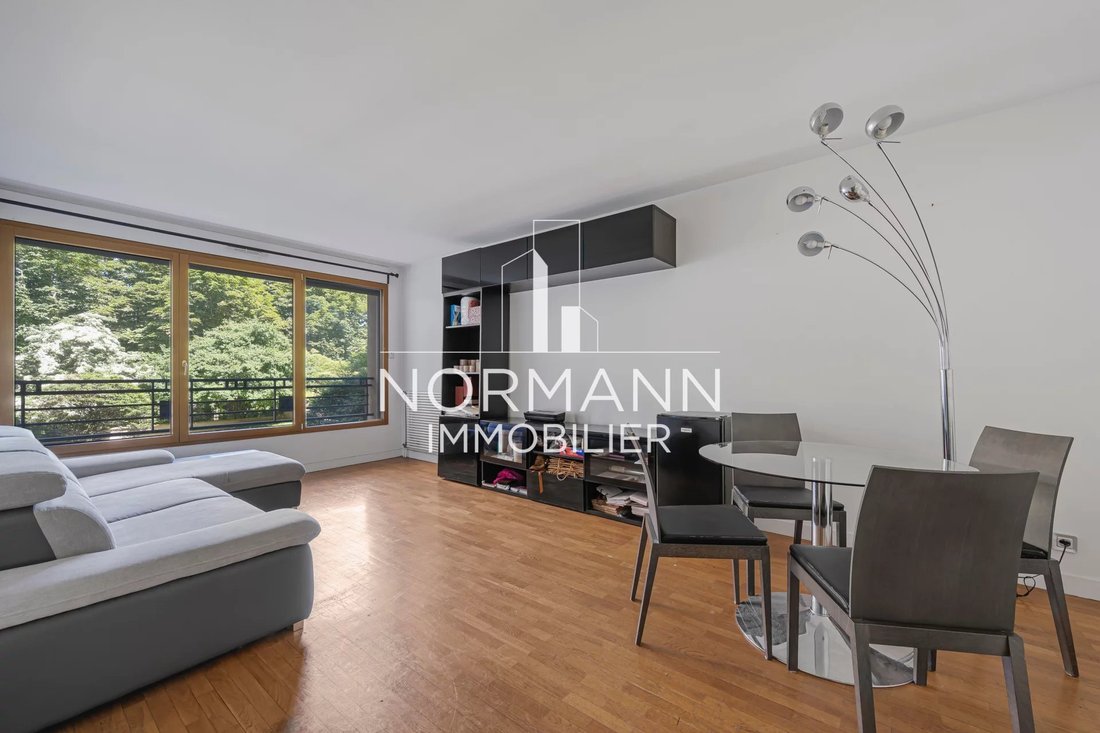 Apartment in Hôtel de Ville-Planchette, Levallois-Perret, France 1 - 17765985