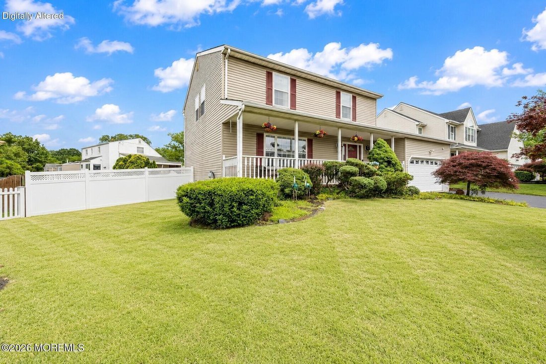 Hazlet, New Jersey, United States 3 - 18034079