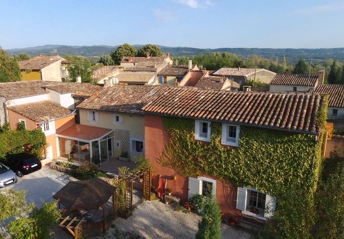 Villa in Roussillon, Provence-Alpes-Côte d'Azur, France 2 - 18034727