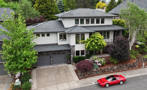 House in Cedar Hills, Oregon, United States 1