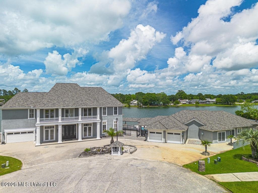 House in Gulfport, Mississippi, United States 1 - 18034131