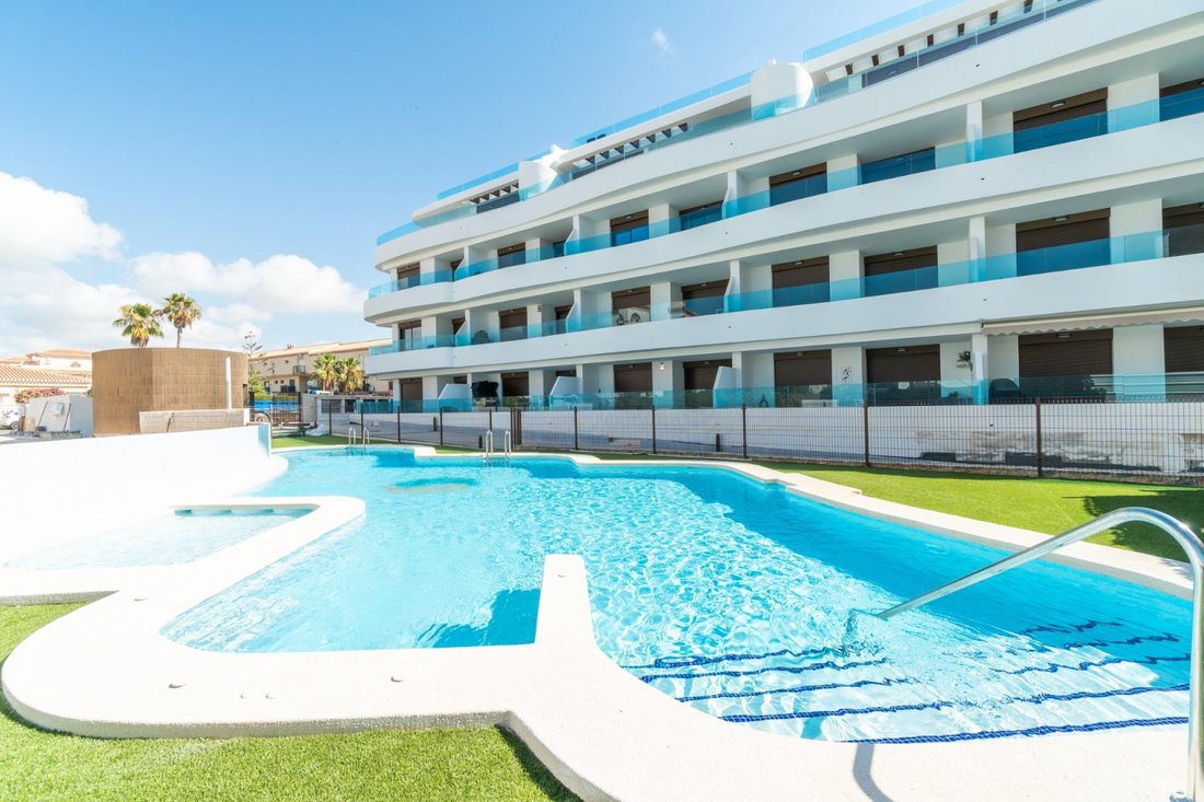Apartment in Playa Flamenca, Orihuela, Valencian Community 2 - 18005716