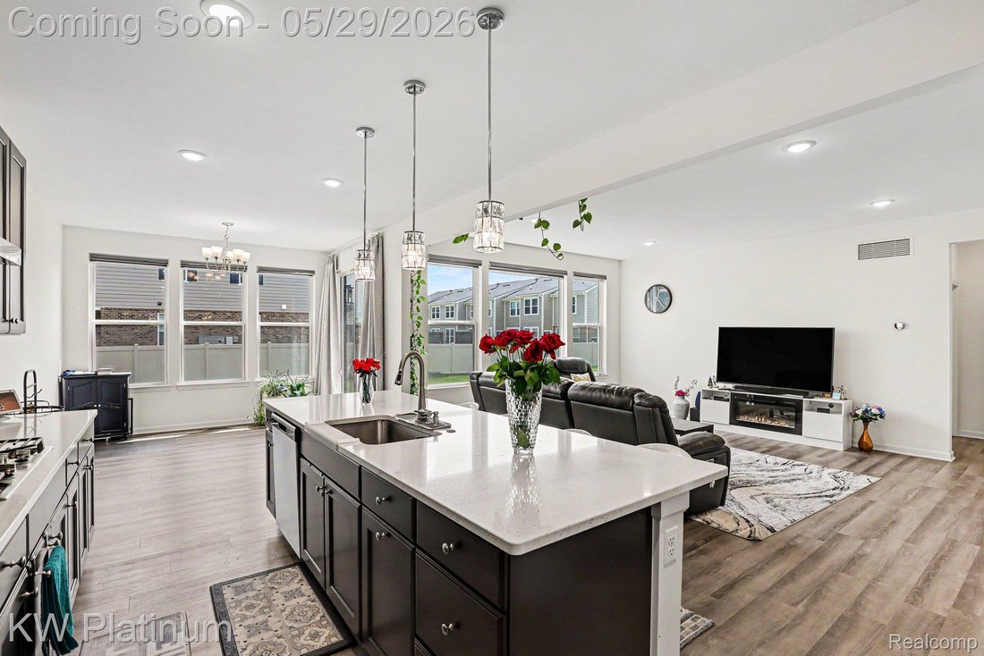 House in Troy, Michigan, United States 3 - 18034751