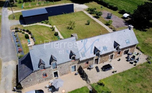 House in Pluduno, Val-d'Arguenon, France 1