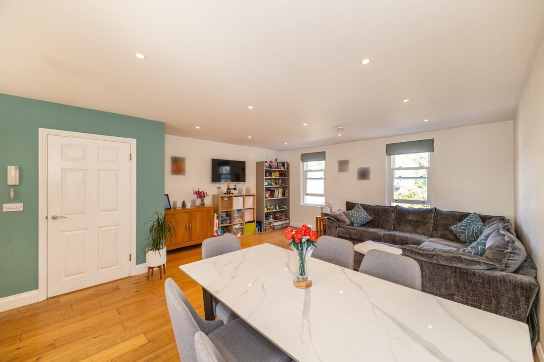 Apartment in England 2 - 18036324