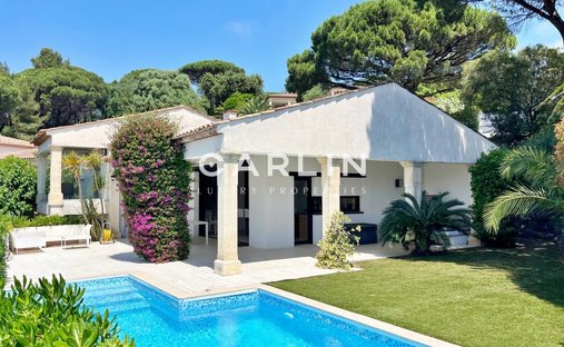 Villa in La Croix-Valmer, Provence-Alpes-Côte d'Azur, France 1