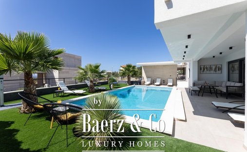 Villa in Primosten, Sibenik-Knin County, Croatia 1