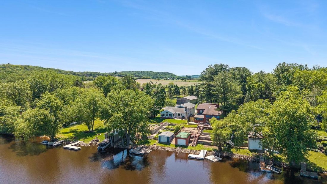 House in Lake Wisconsin, Wisconsin, United States 4 - 17787919