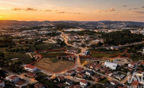 Terrain à Silvares, Pias, Nogueira e Alvarenga, District de Porto, Portugal 1