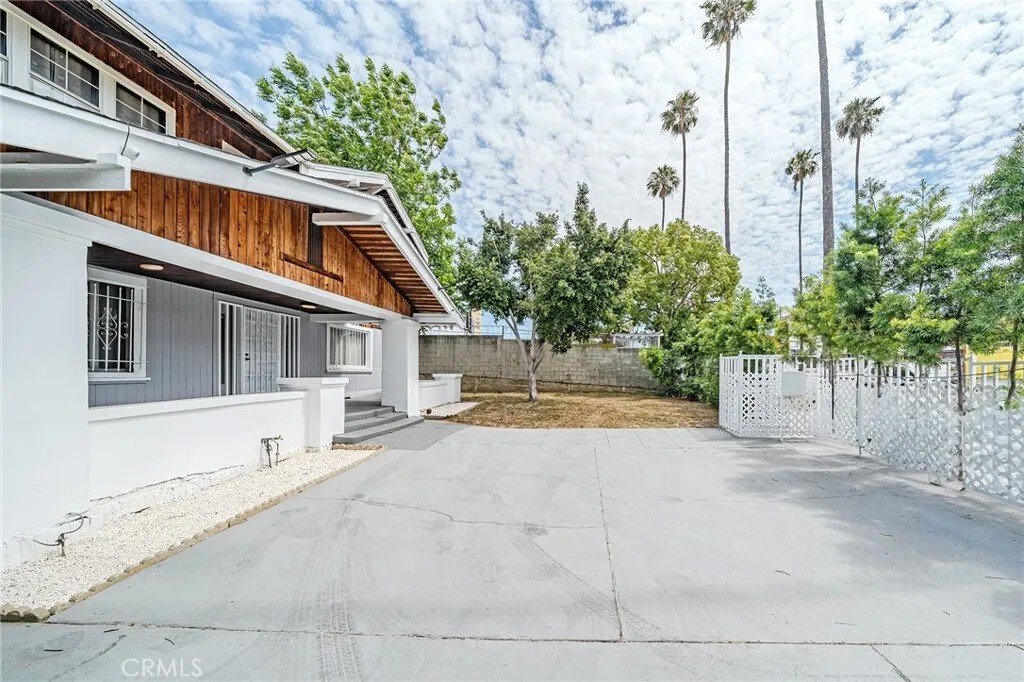 Condo in Los Angeles, California, United States 5 - 18046775