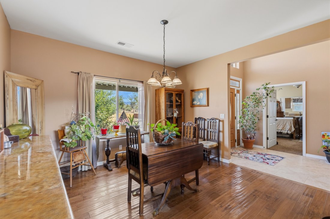 House in Los Lunas, New Mexico, United States 5 - 18037549