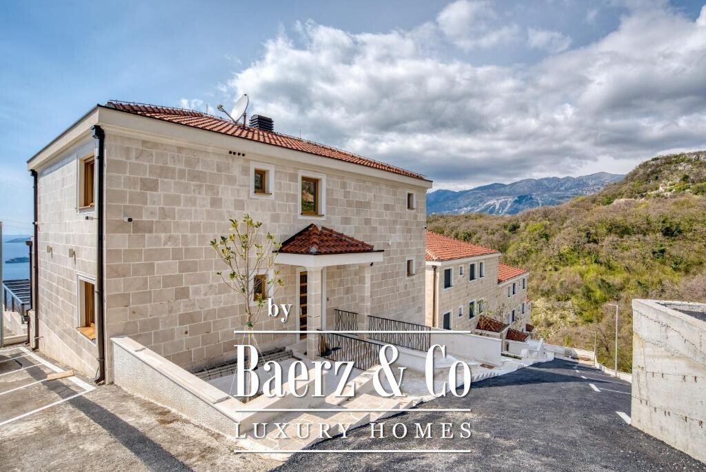 Apartment in Podostrog, Budva Municipality, Montenegro 2 - 14663985