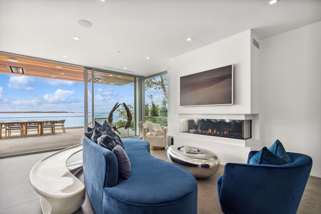 Sag Harbor, New York, United States 3 - 18051040