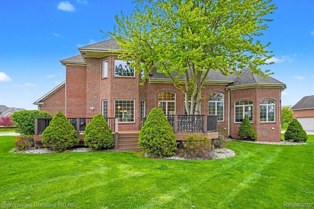 House in Grand Blanc Township, Michigan, United States 4 - 18045146