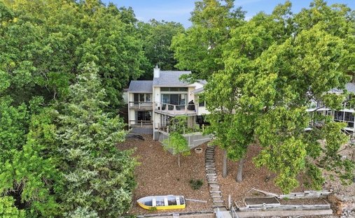 House in Camdenton, Missouri, United States 1