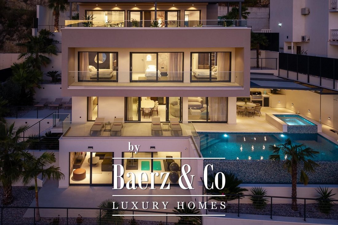 Villa in Grad Omis, Split-Dalmatia County, Croatia 2 - 16895573