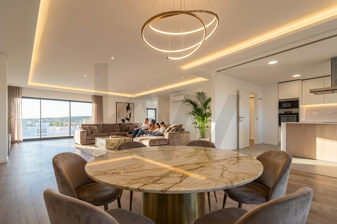 Apartment in Carnaxide e Queijas, Lisbon, Portugal 1 - 18044646