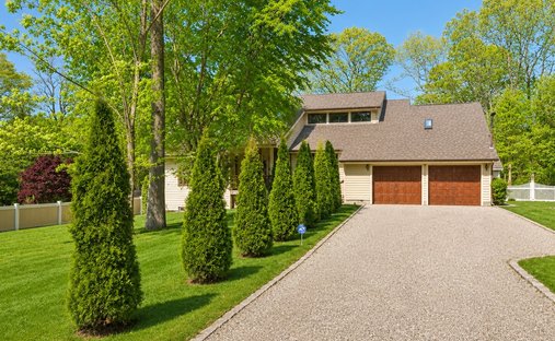 House in Middle Island, New York, United States 1