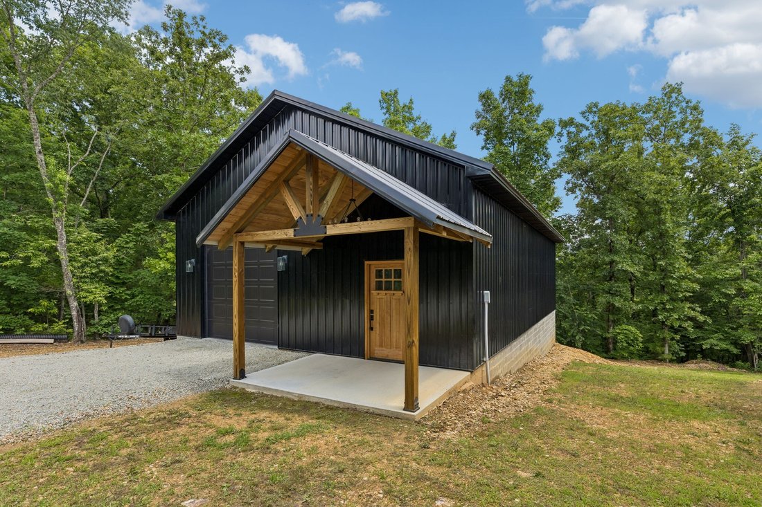 House in Hohenwald, Tennessee, United States 4 - 18042306