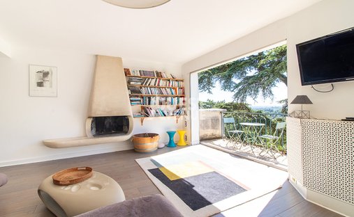Apartment in Rue de Versailles - Monastère, Ville-d'Avray, France 1