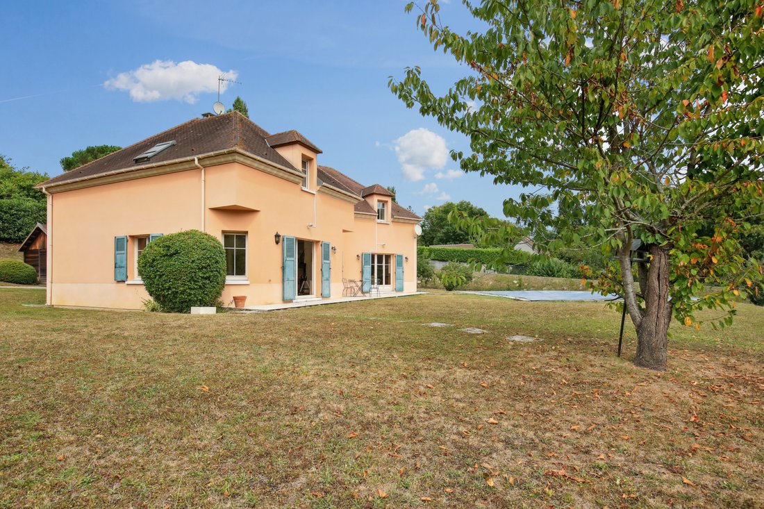 House in Sud, Chambourcy, France 5 - 18037809