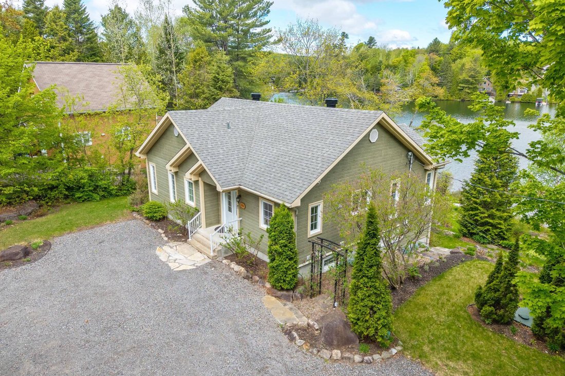 House in Chertsey, Quebec, Canada 3 - 18047264