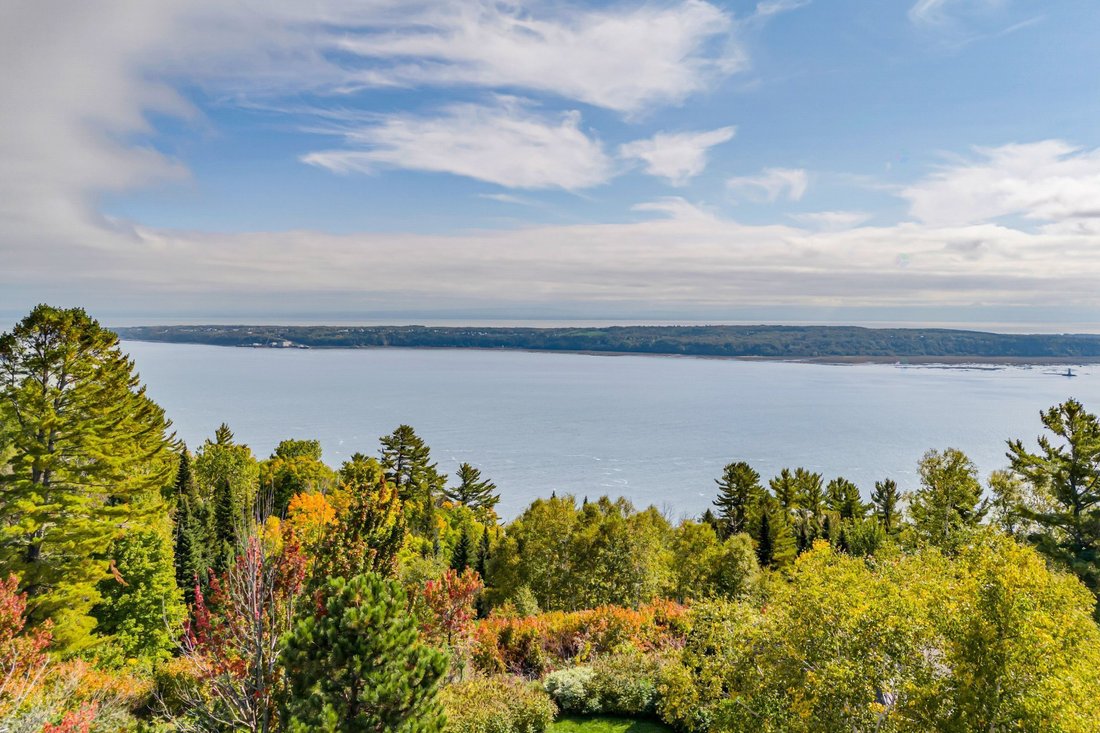 Land in Baie-Saint-Paul, Quebec, Canada 4 - 18042667