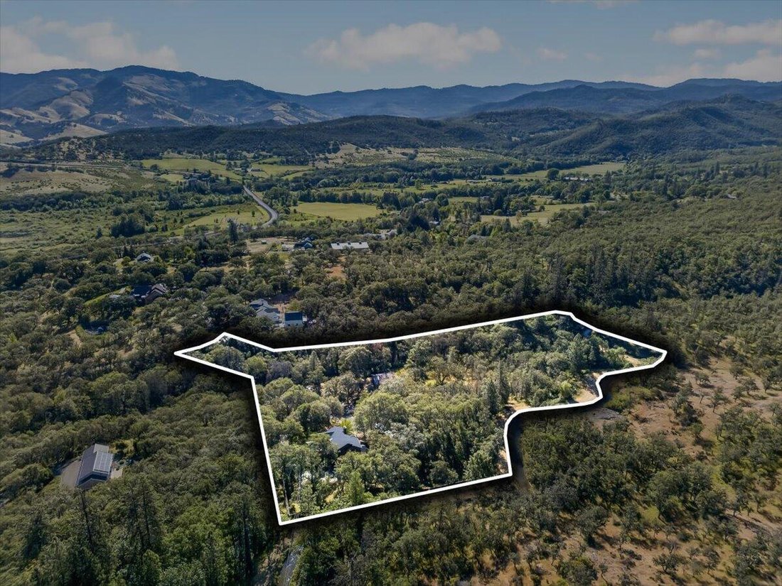 House in Ashland, Oregon, United States 4 - 18043640