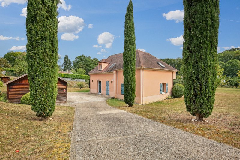 House in Forêt, Saint-Germain-en-Laye, France 3 - 18037793