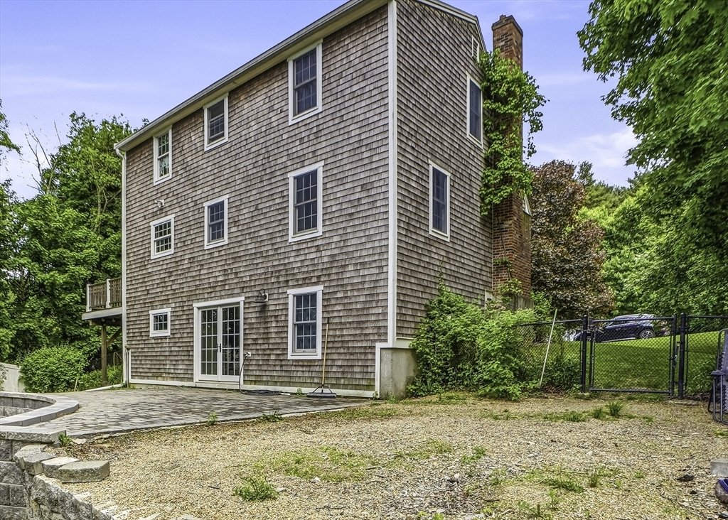 Franklin, Massachusetts, United States 4 - 18039448
