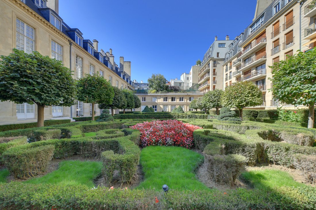 Apartment in Invalides, Paris 7e Arrondissement, Paris 2 - 18037912