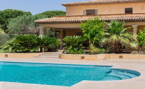 Villa in Ville-Les Saquedes-Le Bouillonnet, Sainte-Maxime, France 1