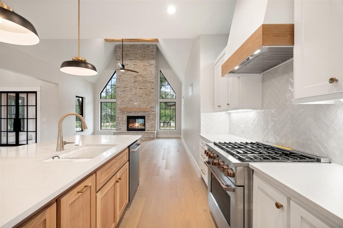 House in Salado, Texas, United States 4 - 17401425