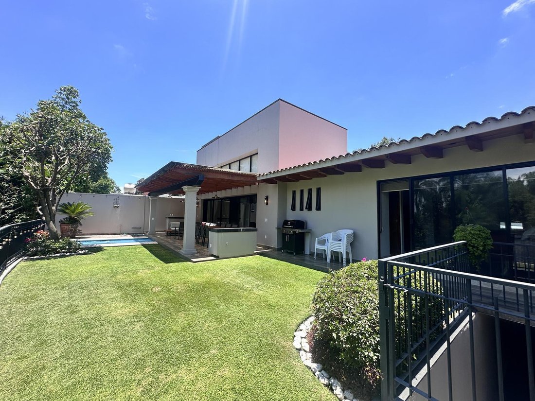 House in Cuernavaca, Morelos, Mexico 3 - 18042687