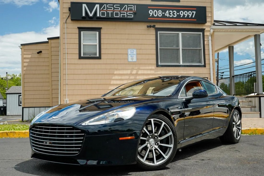 Sedan in Atlantic Highlands, NJ, United States 1 - 18039198