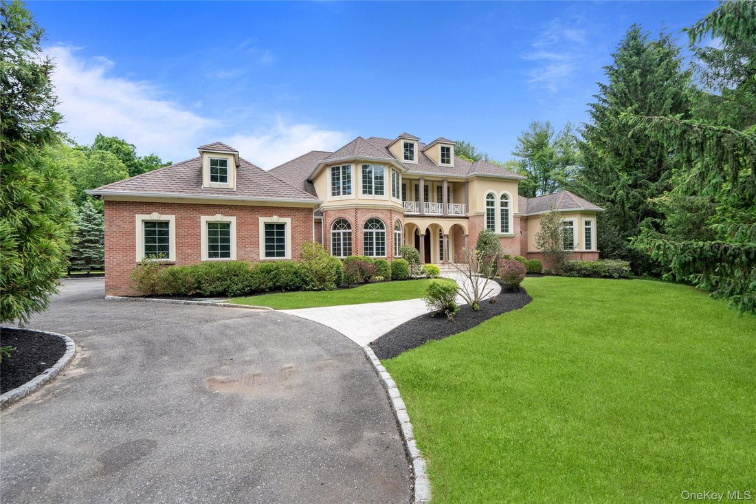 House in Syosset, New York, United States 1 - 18037674