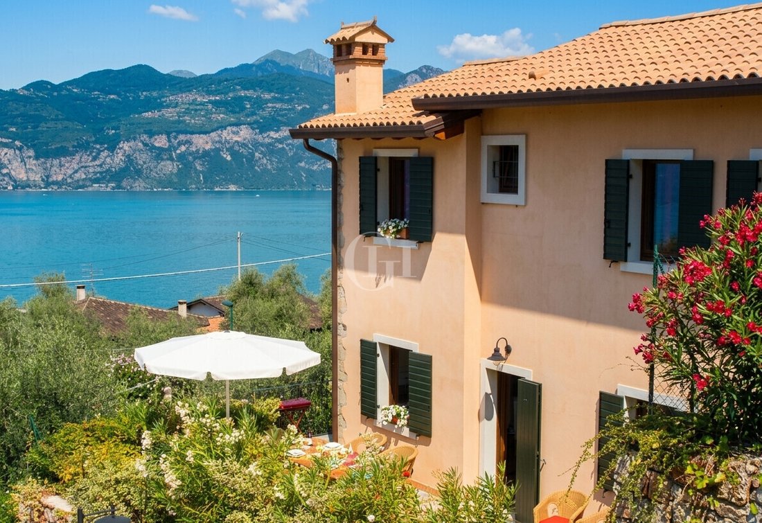 House in Brenzone sul Garda, Veneto, Italy 4 - 16705357
