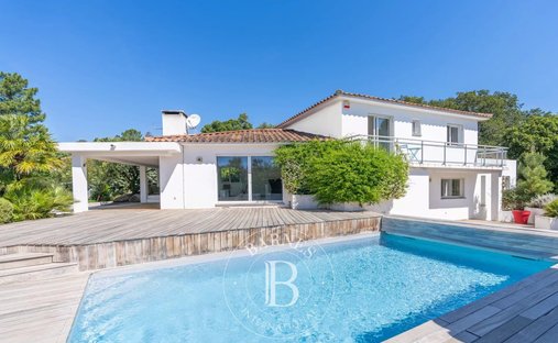Villa in Lecci, Corsica, France 1