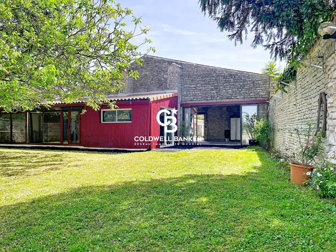 House in Benon, Nouvelle-Aquitaine, France 2 - 18045073