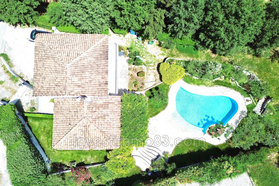 Villa in Puyloubier, Provence-Alpes-Côte d'Azur, France 2 - 18046989