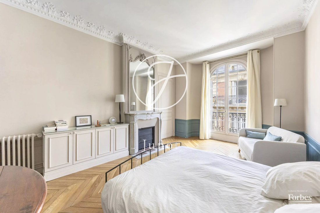 Apartment in Pereire-Malesherbes, Paris 17e Arrondissement, Paris 5 - 18038183