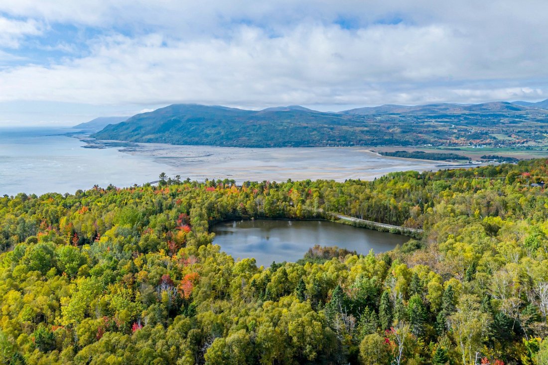 Land in Baie-Saint-Paul, Quebec, Canada 1 - 18042671