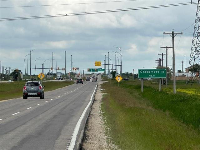 Land in Gimli, Manitoba, Canada 4 - 18048992