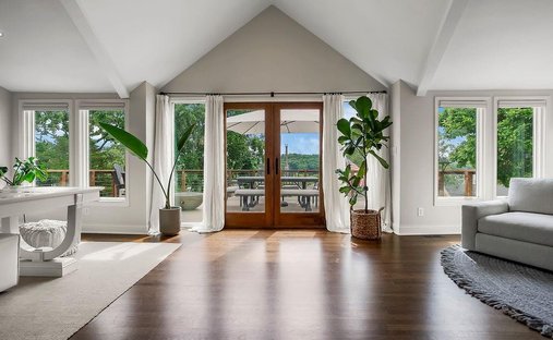 House in Lake Quivira, Kansas, United States 1