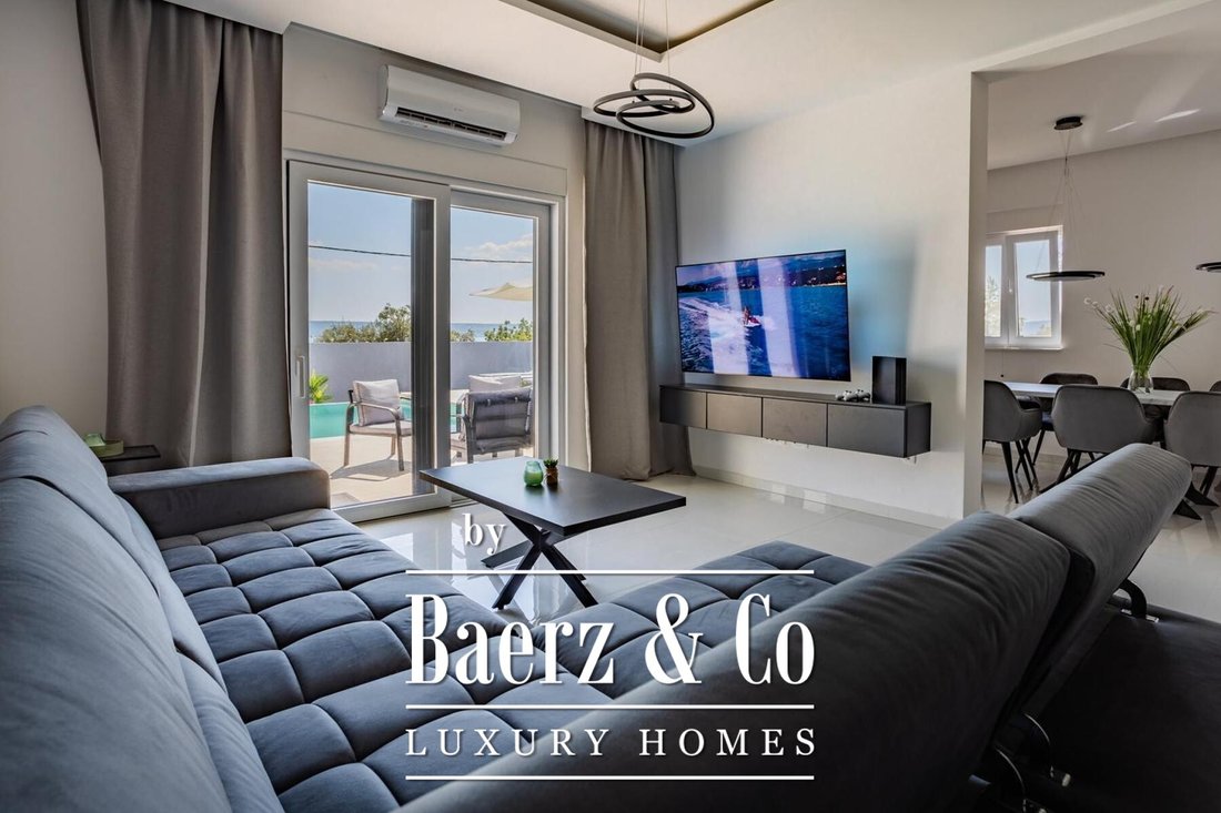 Villa in Maslenica, Zadar County, Croatia 2 - 17045746