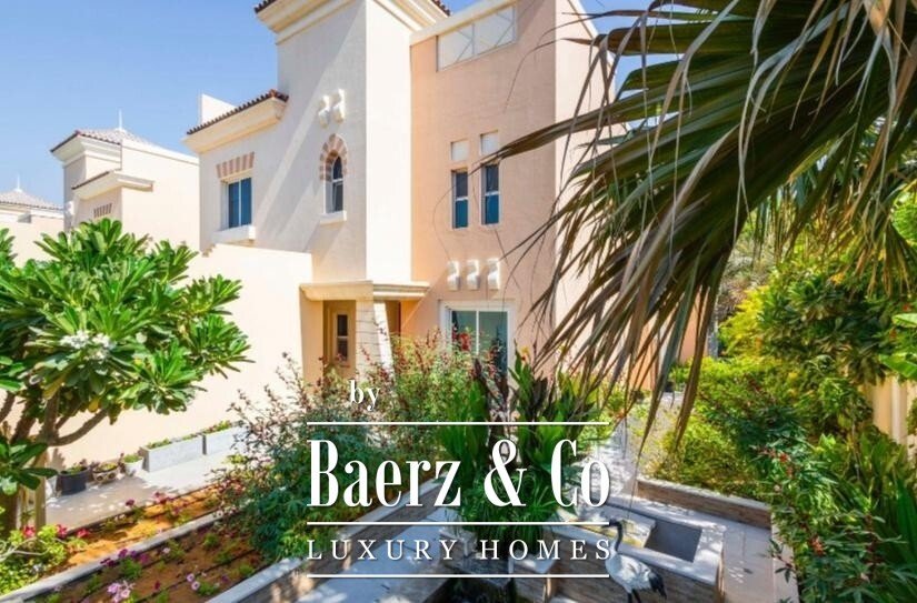 Villa in Al Wasl, Dubai, United Arab Emirates 1 - 14939110