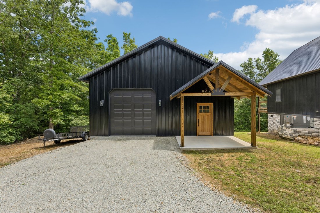 House in Hohenwald, Tennessee, United States 5 - 18042306